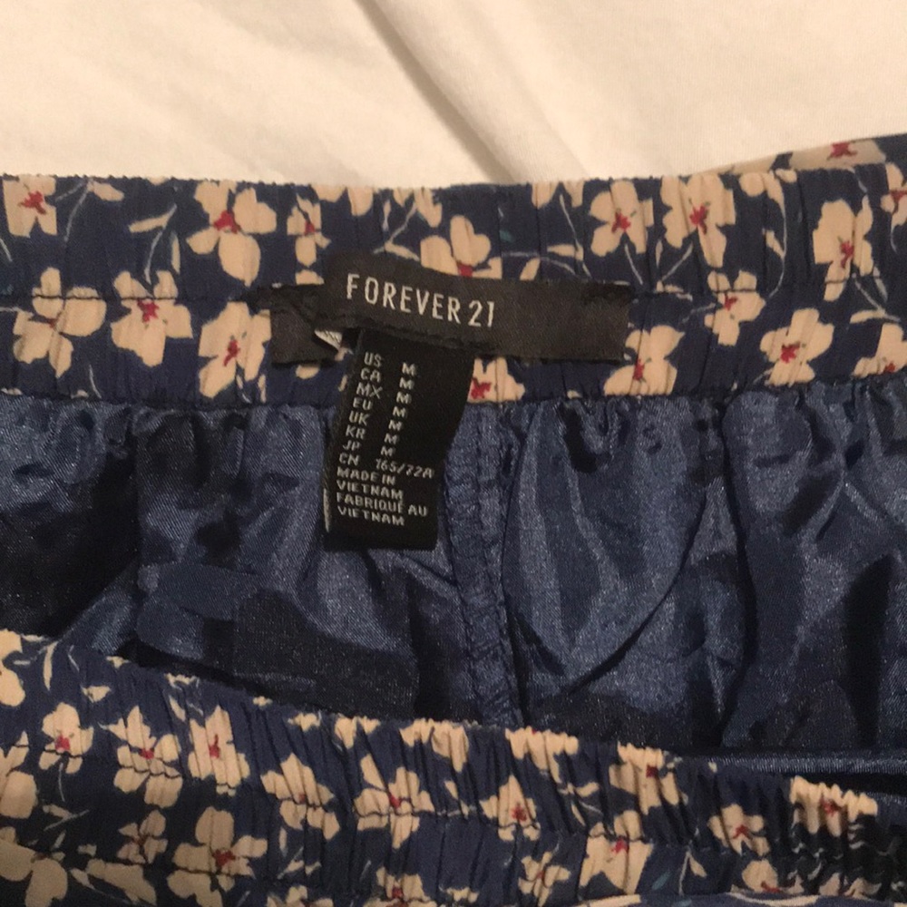 Navy and Tan Flowered Skort - Picture 5 of 5